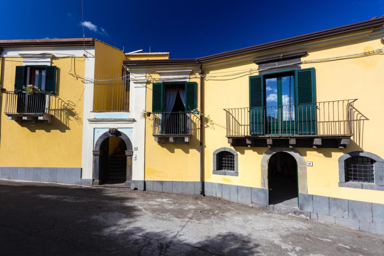 Palazzo Previtera Hotel Linguaglossa Bagian luar foto