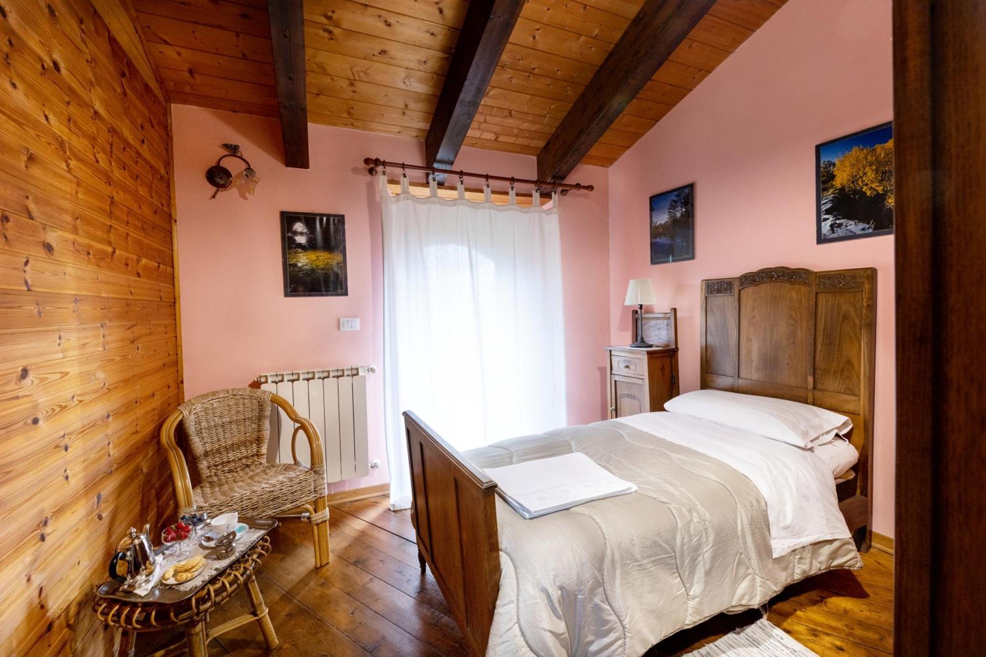 Palazzo Previtera Hotel Linguaglossa Ruang foto